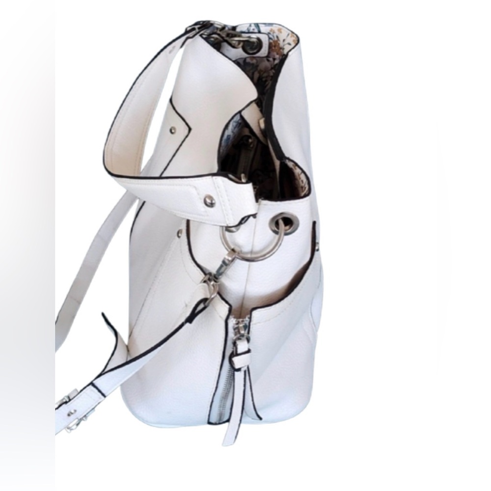 Steve Madden bucket bag.m white/cream with silver hardware 2detachable strapsEUC - Picture 2 of 13